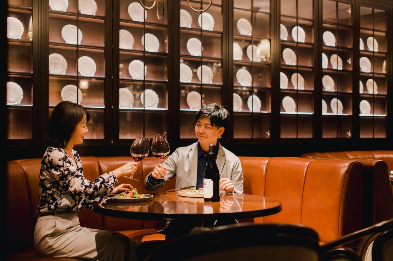 Hotel Dhawa Yura Kyoto - Banyan Group Exteriér fotografie A couple dining at the restaurant