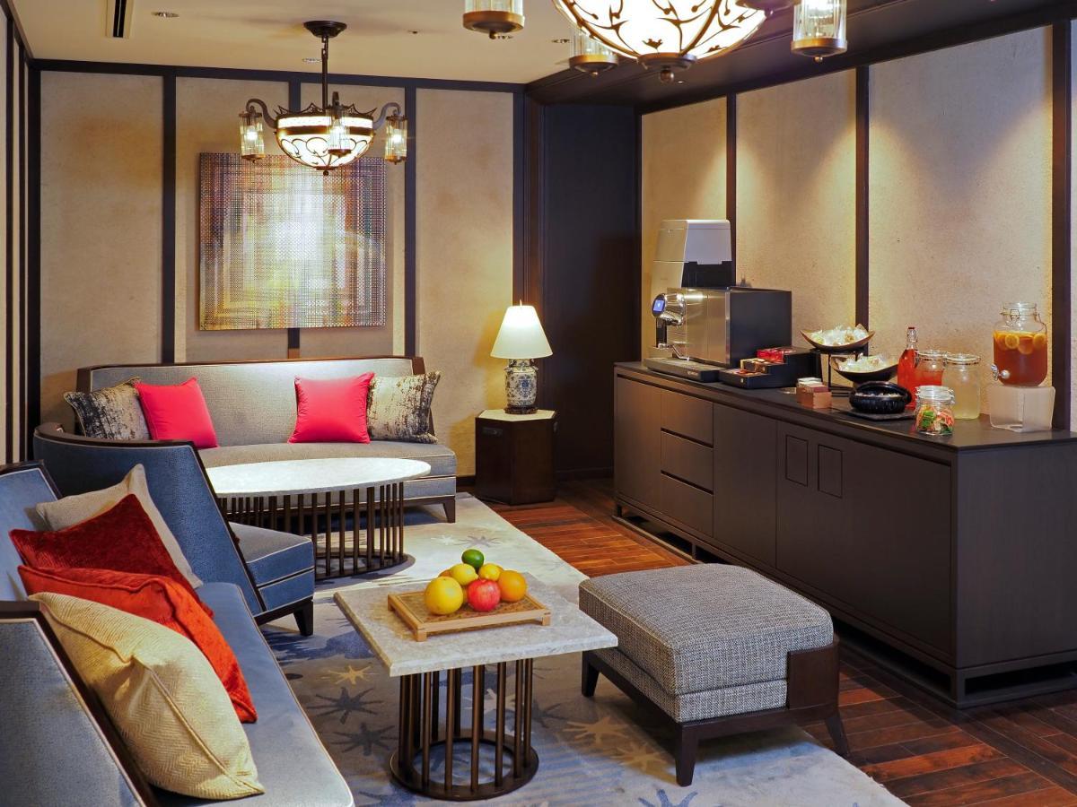 Hotel Dhawa Yura Kyoto - Banyan Group Exteriér fotografie A living room at the Mandarin Oriental, Tokyo