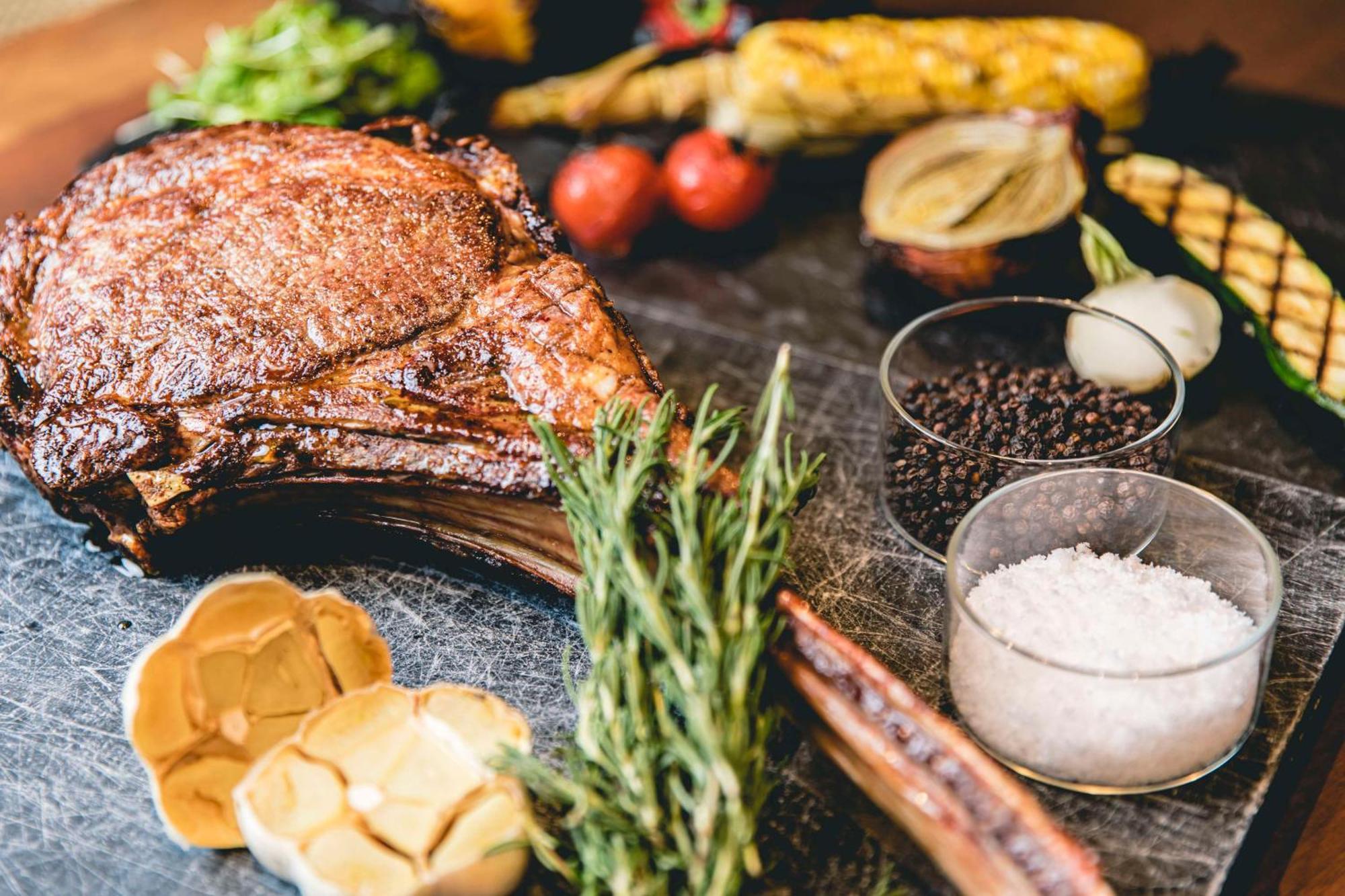 Hotel Dhawa Yura Kyoto - Banyan Group Exteriér fotografie A steak prepared with the dry-aging technique
