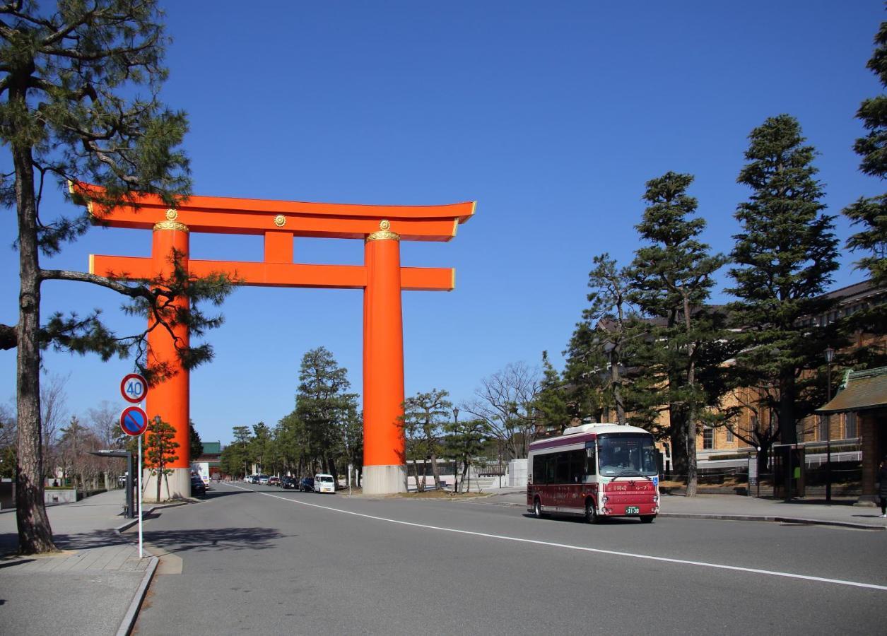 Hotel Dhawa Yura Kyoto - Banyan Group Exteriér fotografie The torii of the shrine